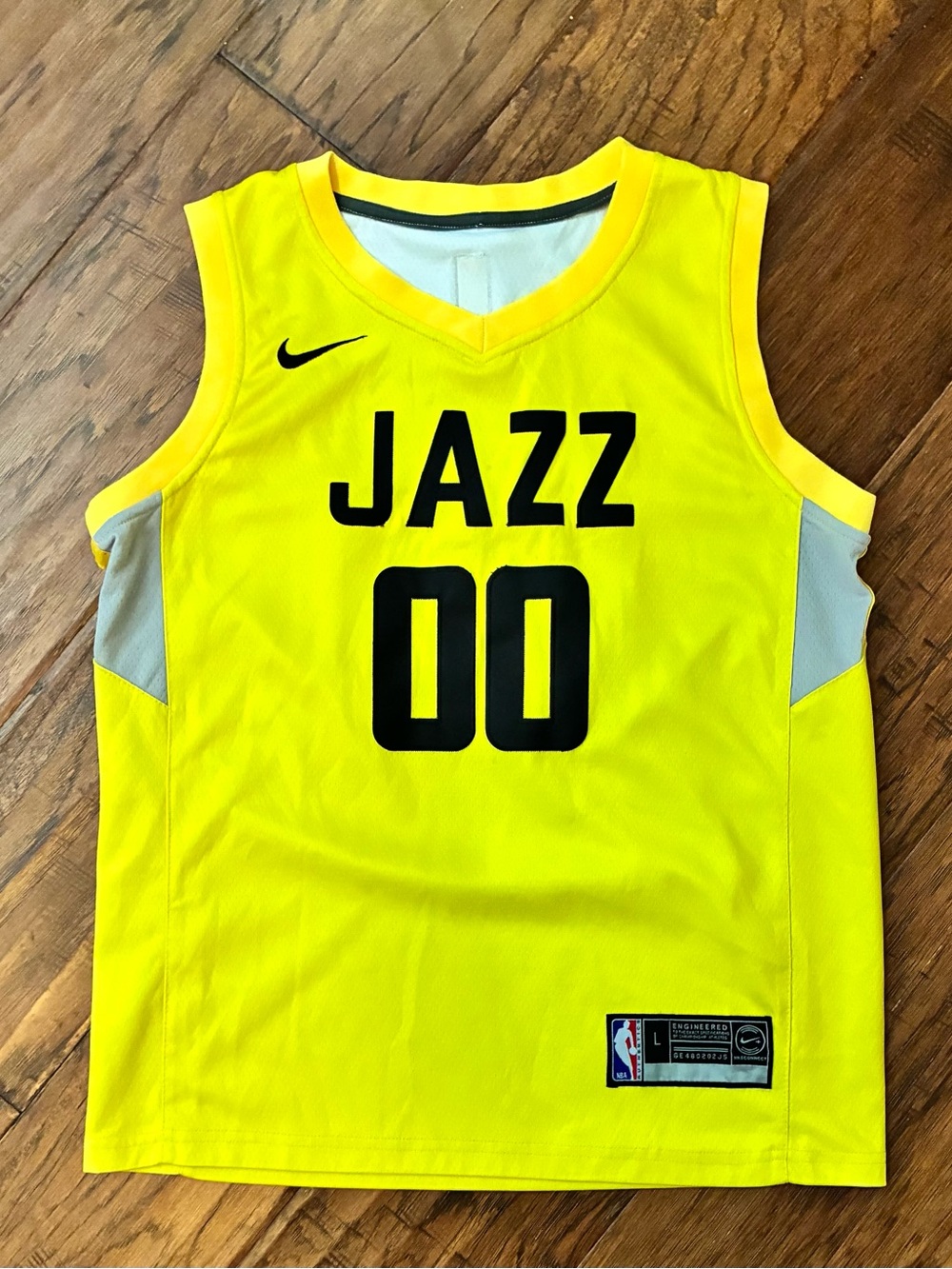 Authentic NBA Utah Jazz “Clarkson” jersey.
